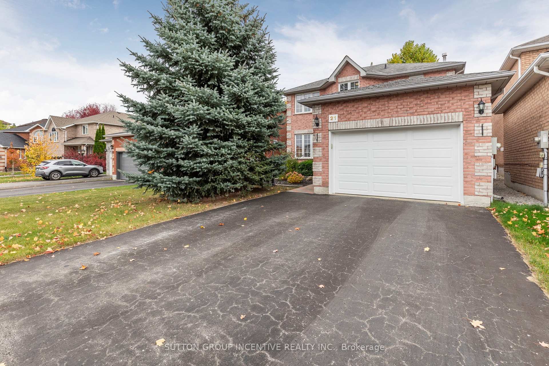 Photo 23 of 21 Kelsey Crescent, Barrie, Ardagh — HOMEH