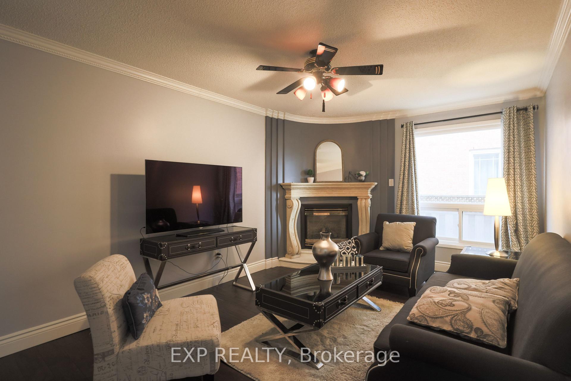 Photo 9 of 54 Trewartha Crescent, Brampton, Heart Lake West — HOMEH