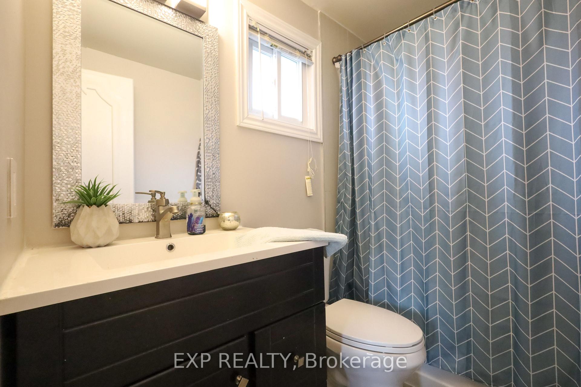Photo 16 of 54 Trewartha Crescent, Brampton, Heart Lake West — HOMEH