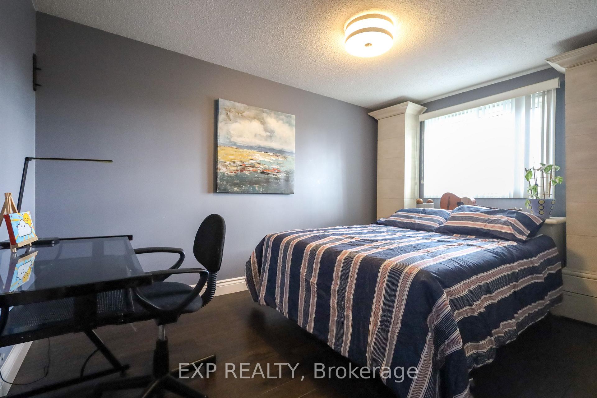 Photo 18 of 54 Trewartha Crescent, Brampton, Heart Lake West — HOMEH