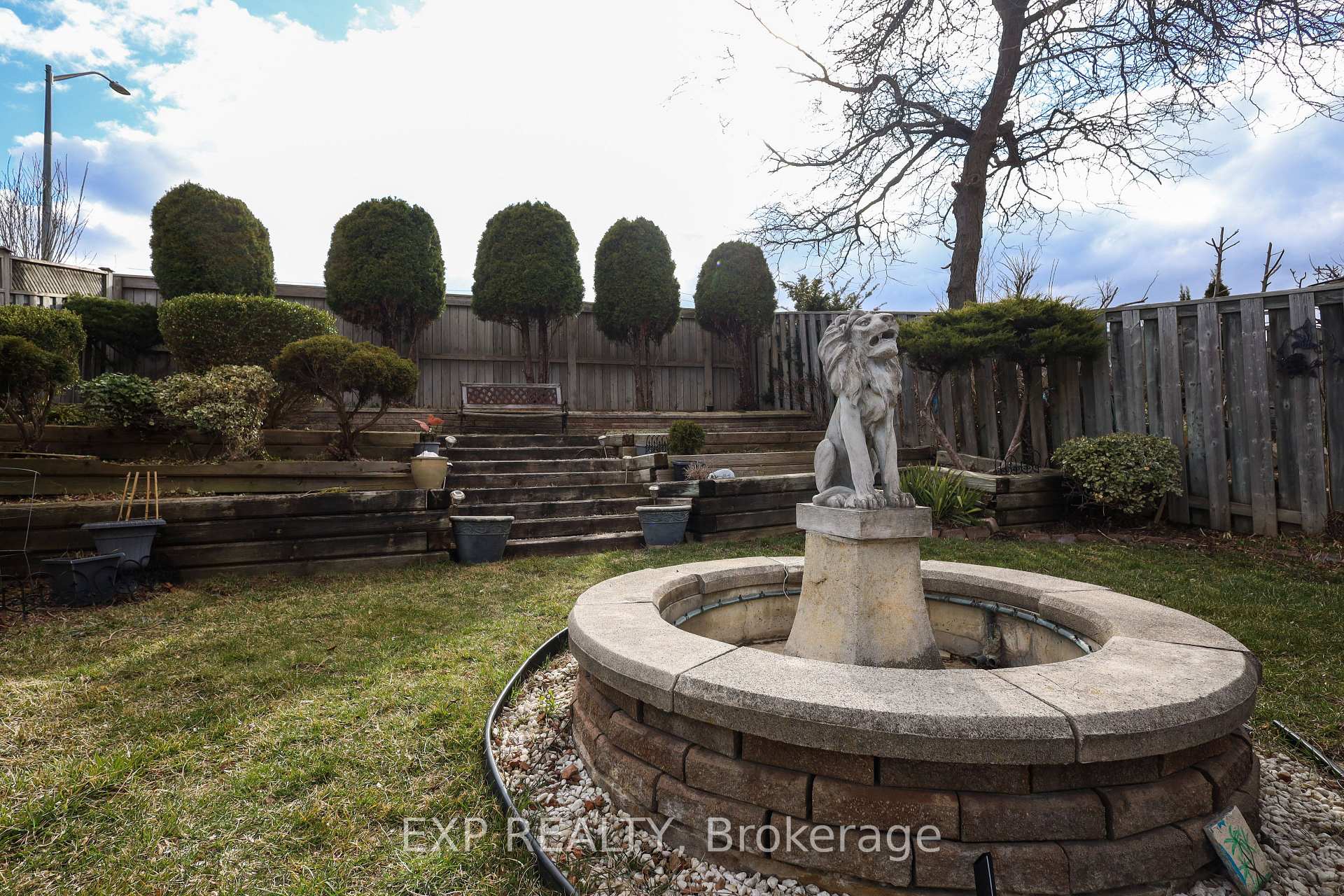 Photo 23 of 54 Trewartha Crescent, Brampton, Heart Lake West — HOMEH