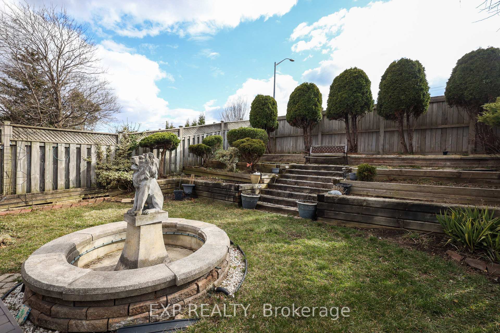 Photo 24 of 54 Trewartha Crescent, Brampton, Heart Lake West — HOMEH