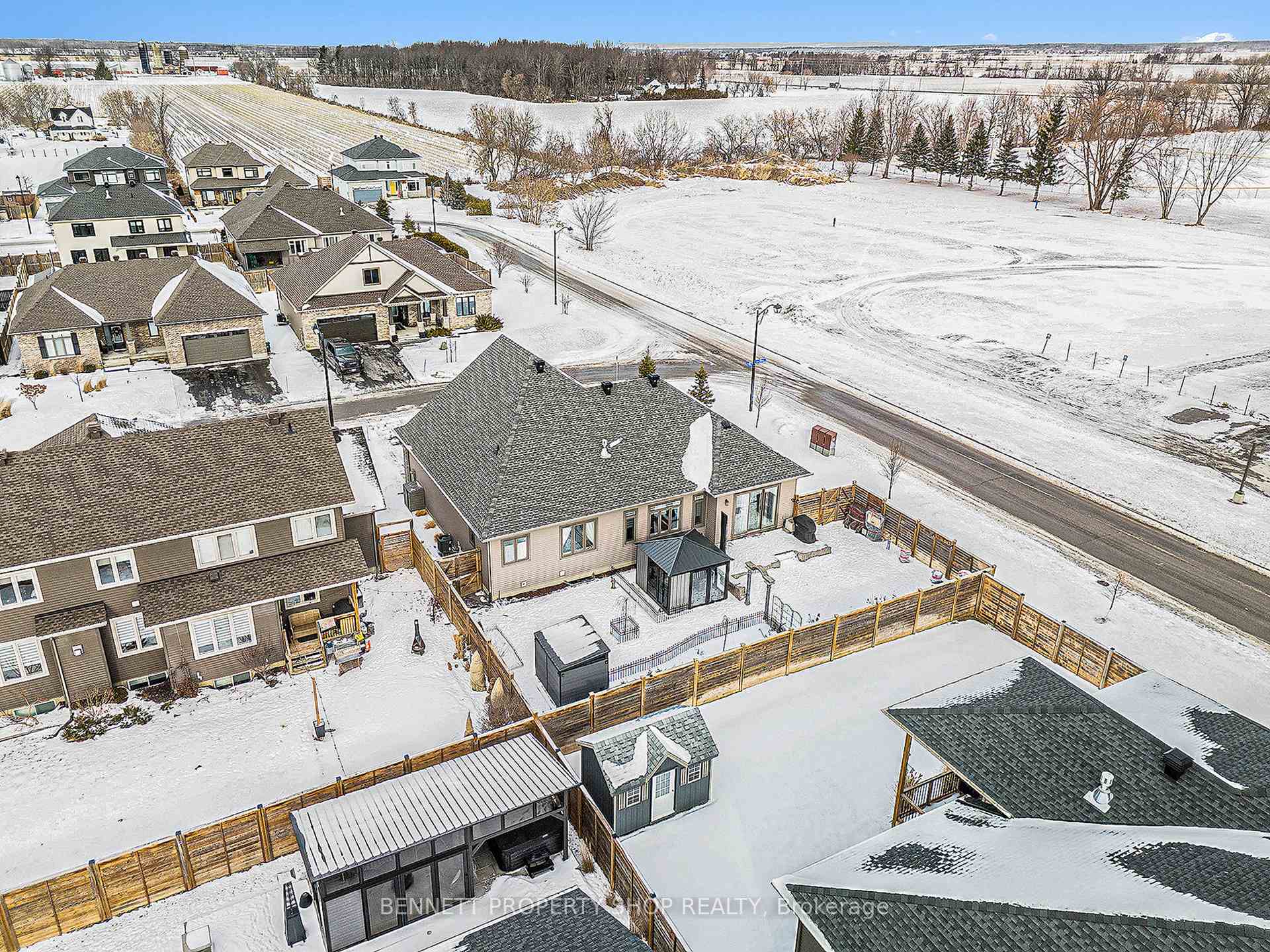 Photo 26 of 141 Talos Circle, Ottawa, Richmond — HOMEH