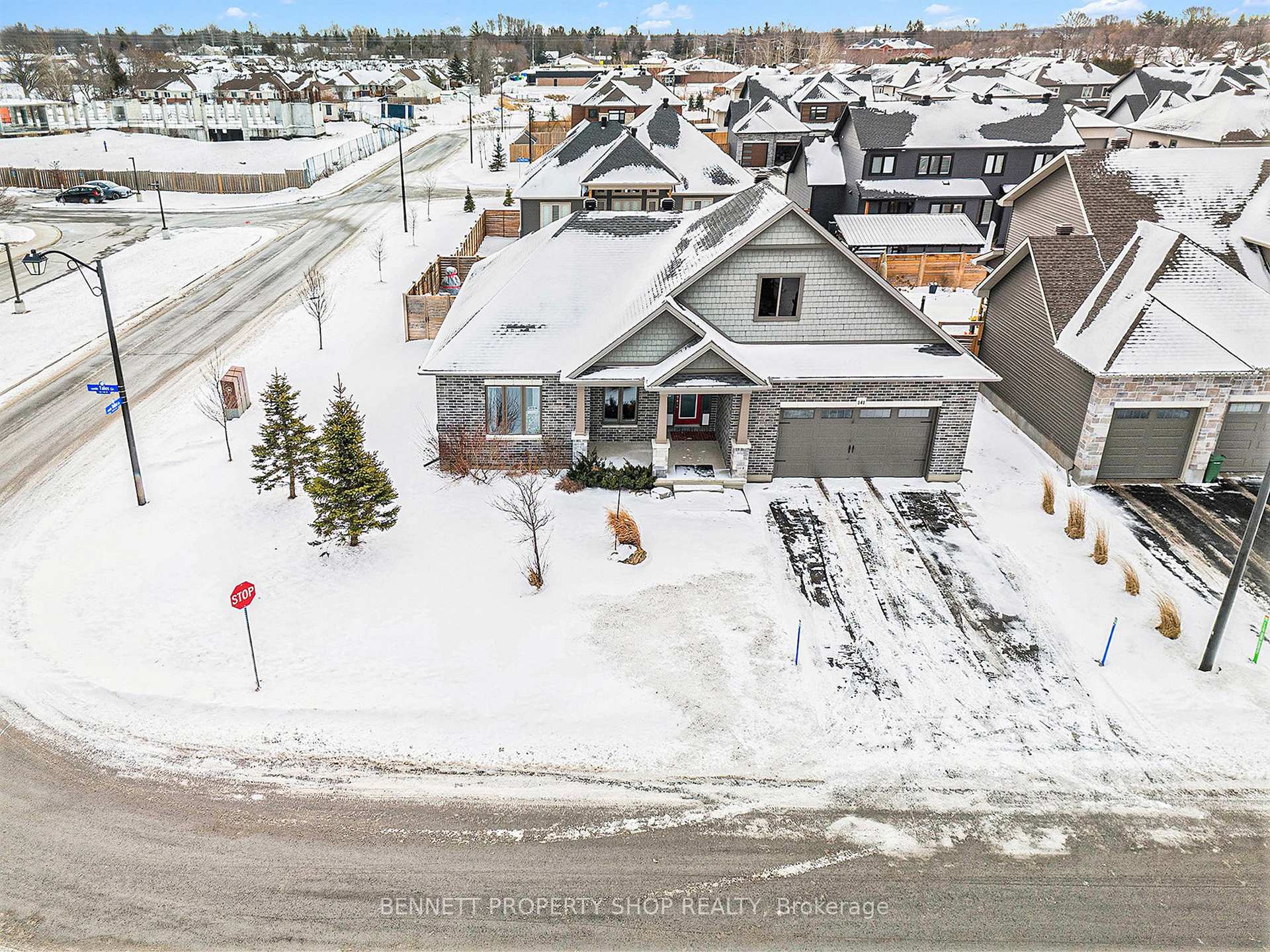 Photo 27 of 141 Talos Circle, Ottawa, Richmond — HOMEH