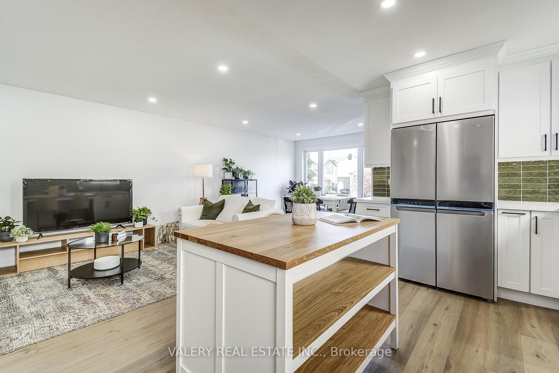 Photo 18 of 26 Garden Crescent, Hamilton, Burkholme — HOMEH