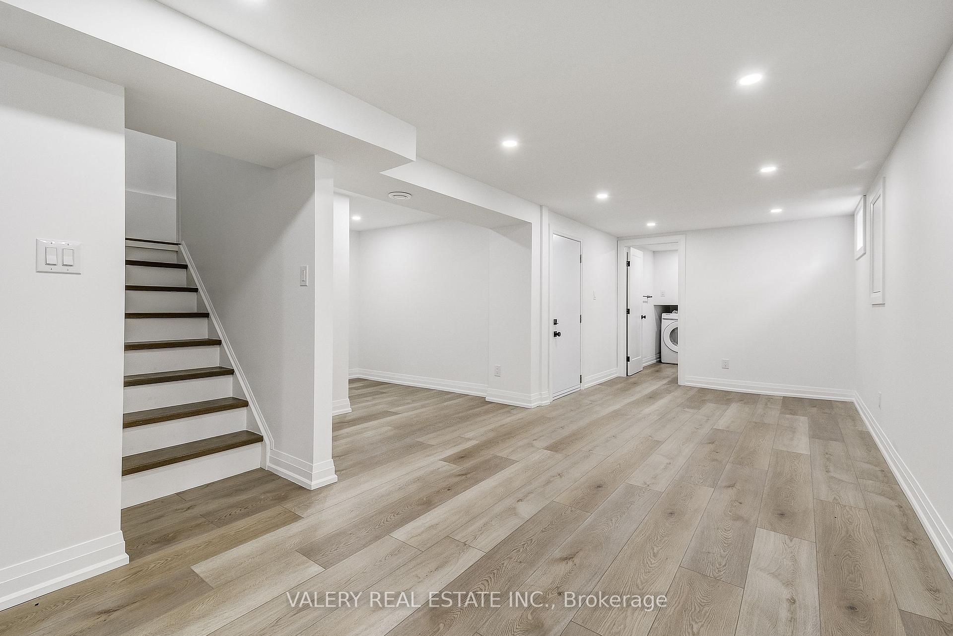 Photo 25 of 26 Garden Crescent, Hamilton, Burkholme — HOMEH