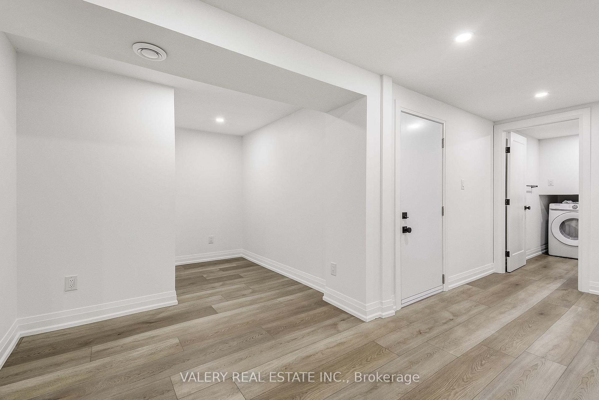 Photo 26 of 26 Garden Crescent, Hamilton, Burkholme — HOMEH