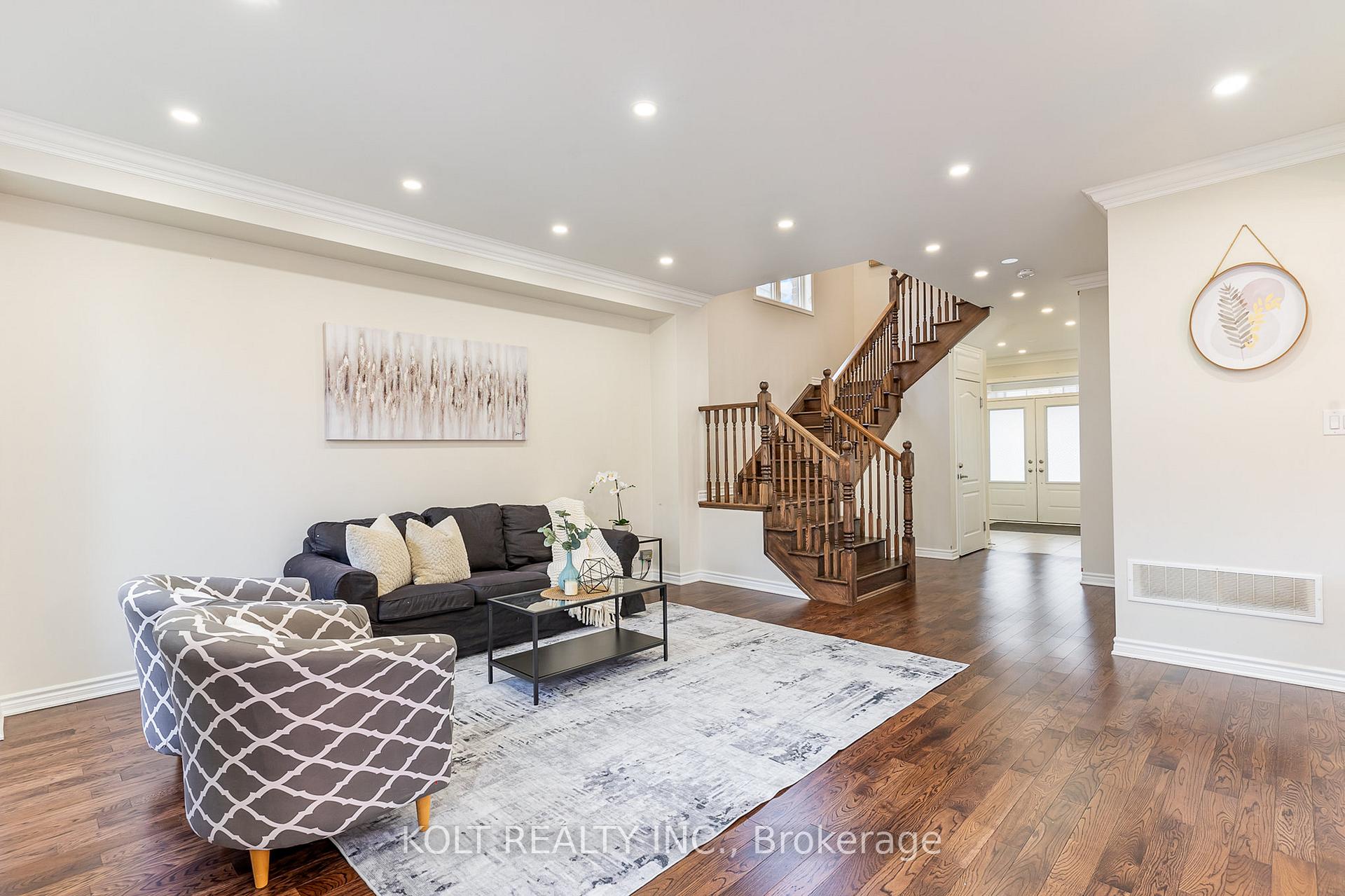 Photo 20 of 9 Herrick Drive, Brampton, Northwest Brampton — HOMEH