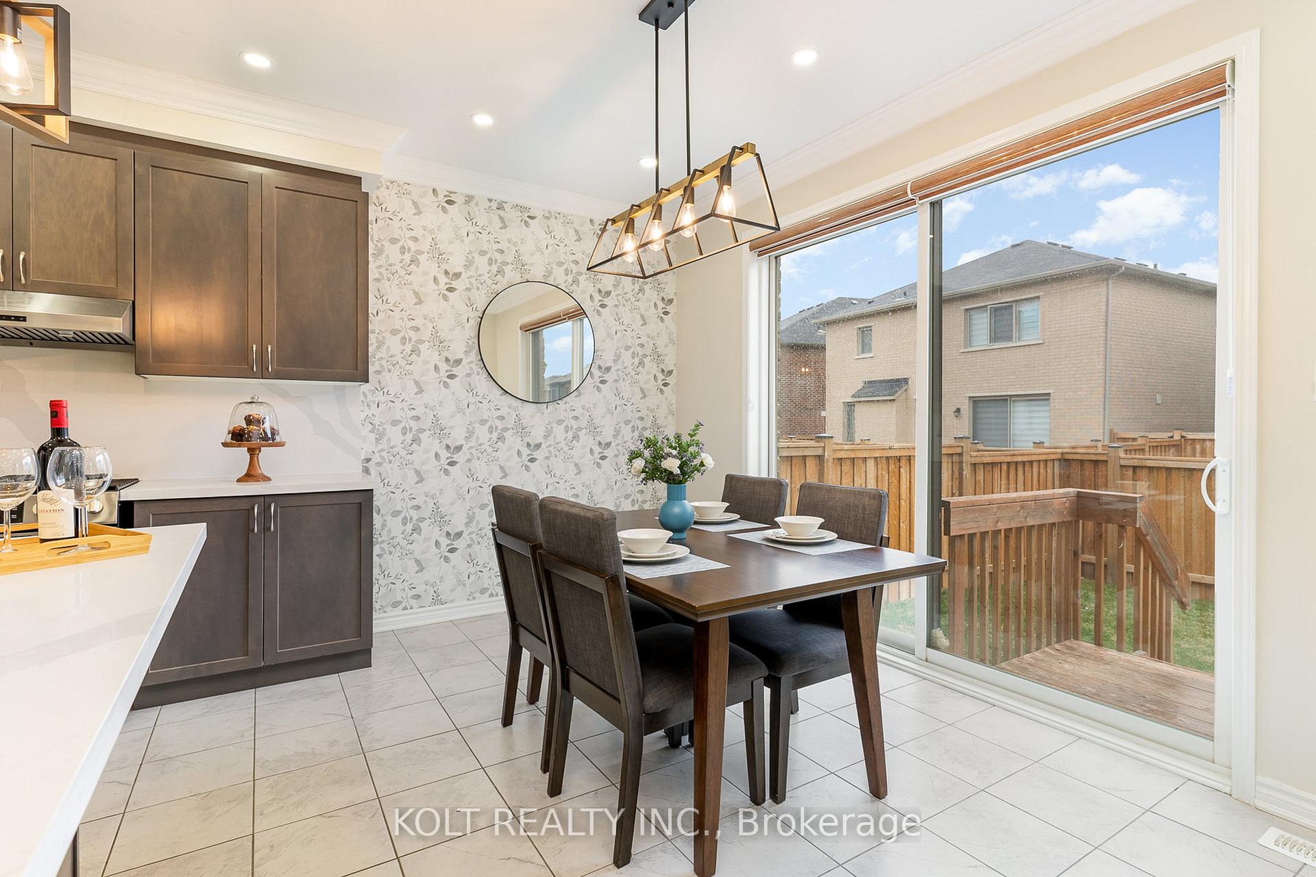 Photo 3 of 9 Herrick Drive, Brampton, Northwest Brampton — HOMEH
