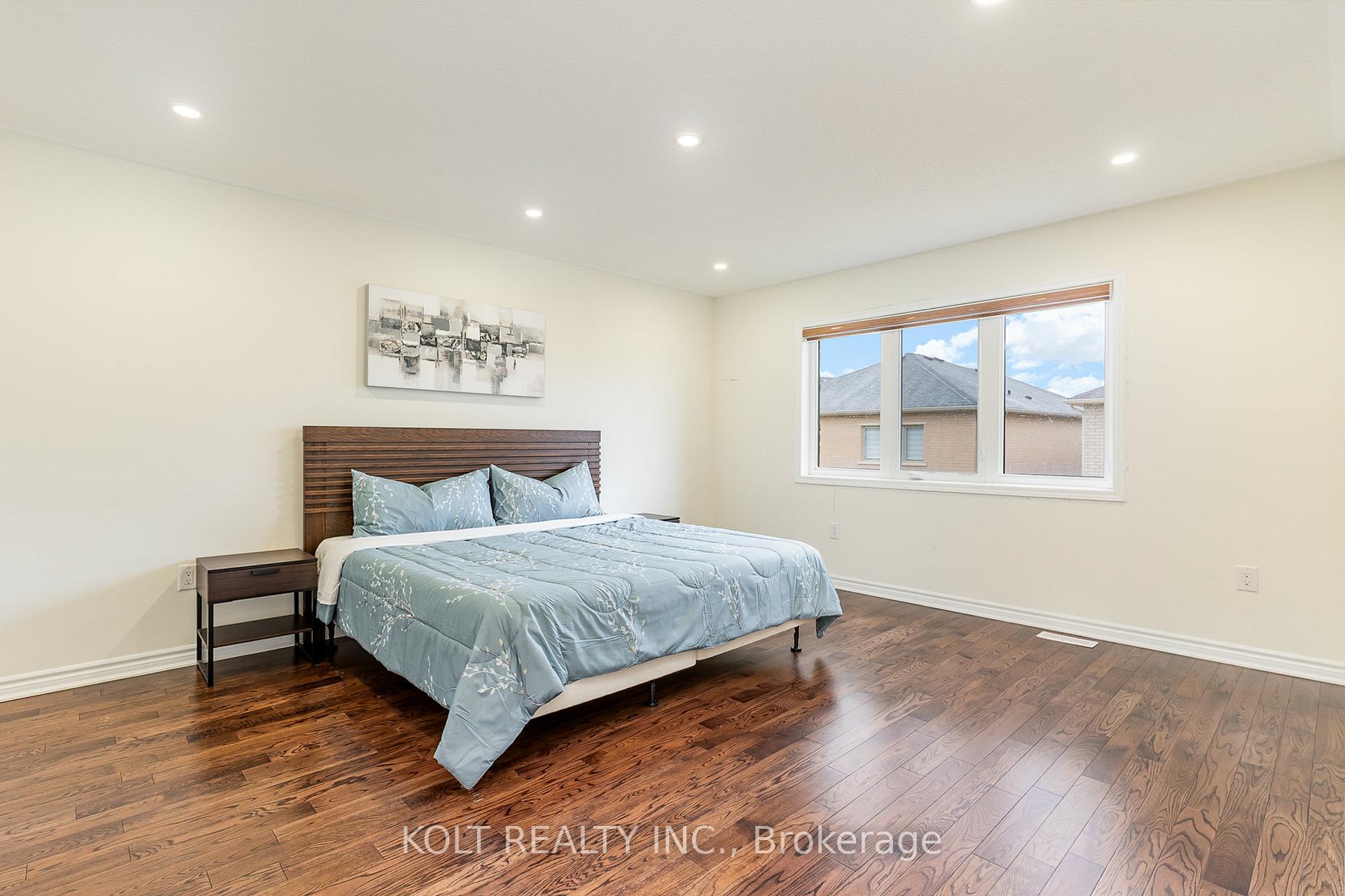 Photo 15 of 9 Herrick Drive, Brampton, Northwest Brampton — HOMEH