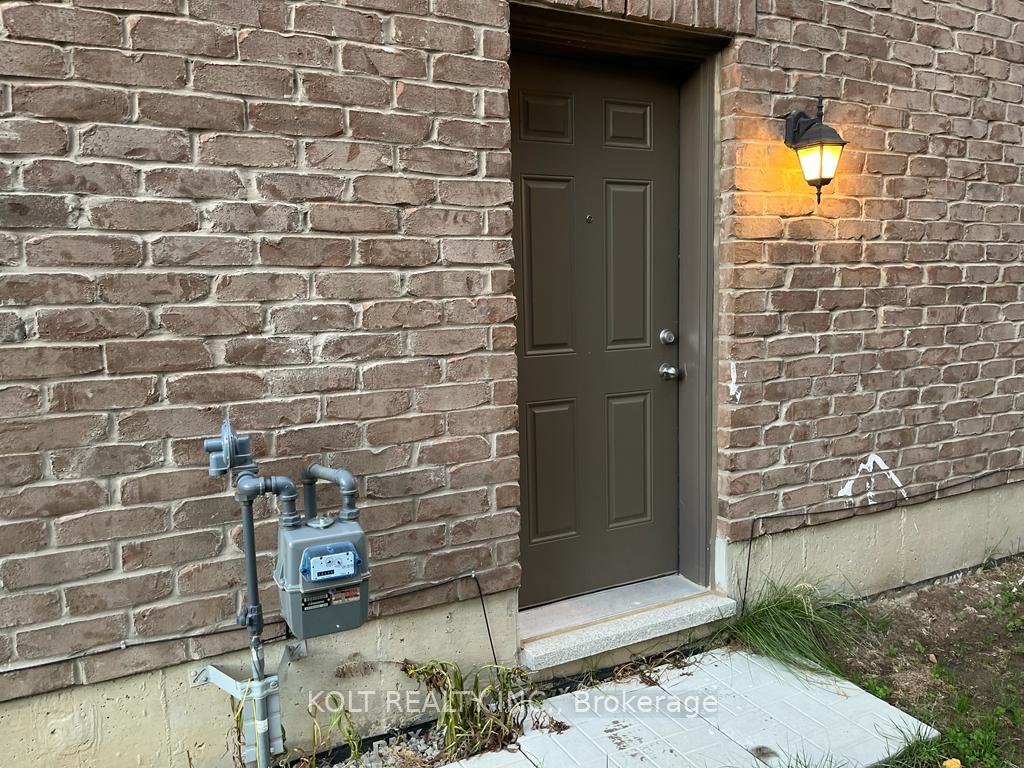 Photo 18 of 9 Herrick Drive, Brampton, Northwest Brampton — HOMEH