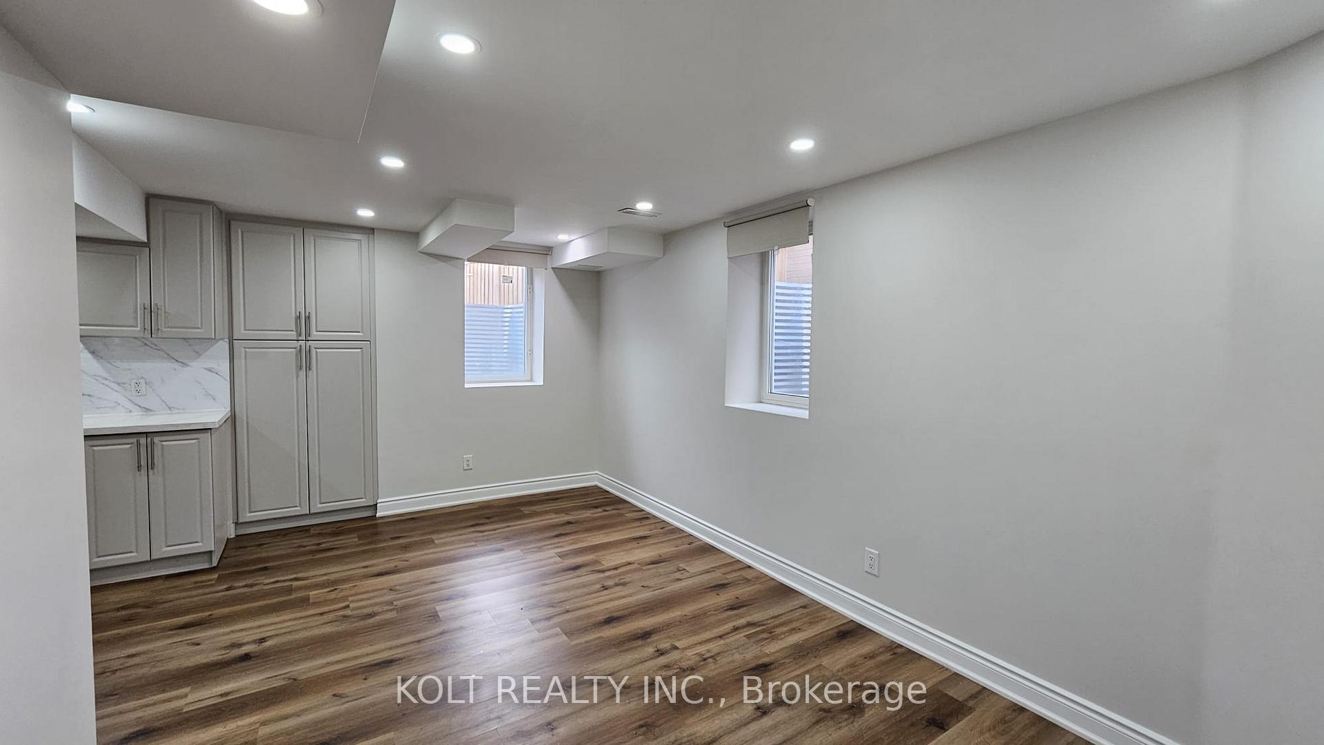 Photo 5 of 9 Herrick Drive, Brampton, Northwest Brampton — HOMEH
