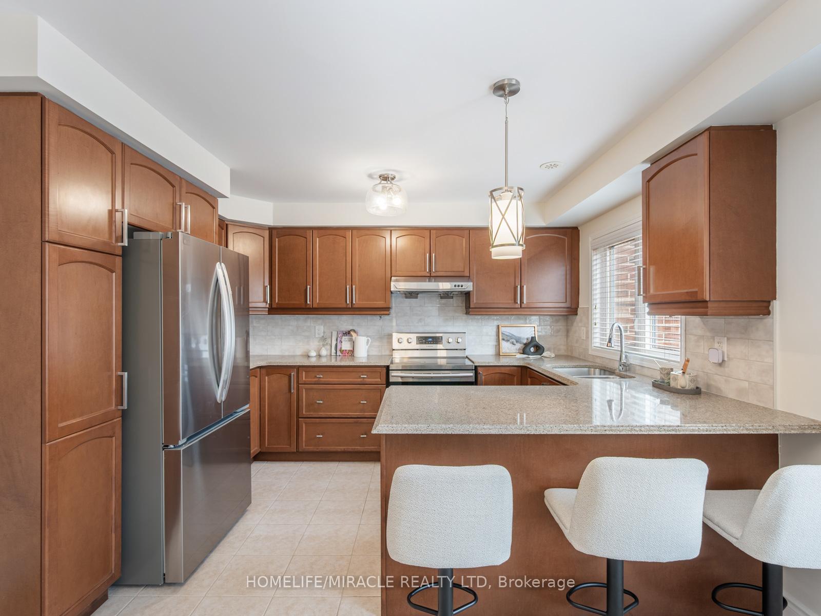 Photo 12 of 7 Viewforth Road, Brampton, Fletcher's Meadow — HOMEH