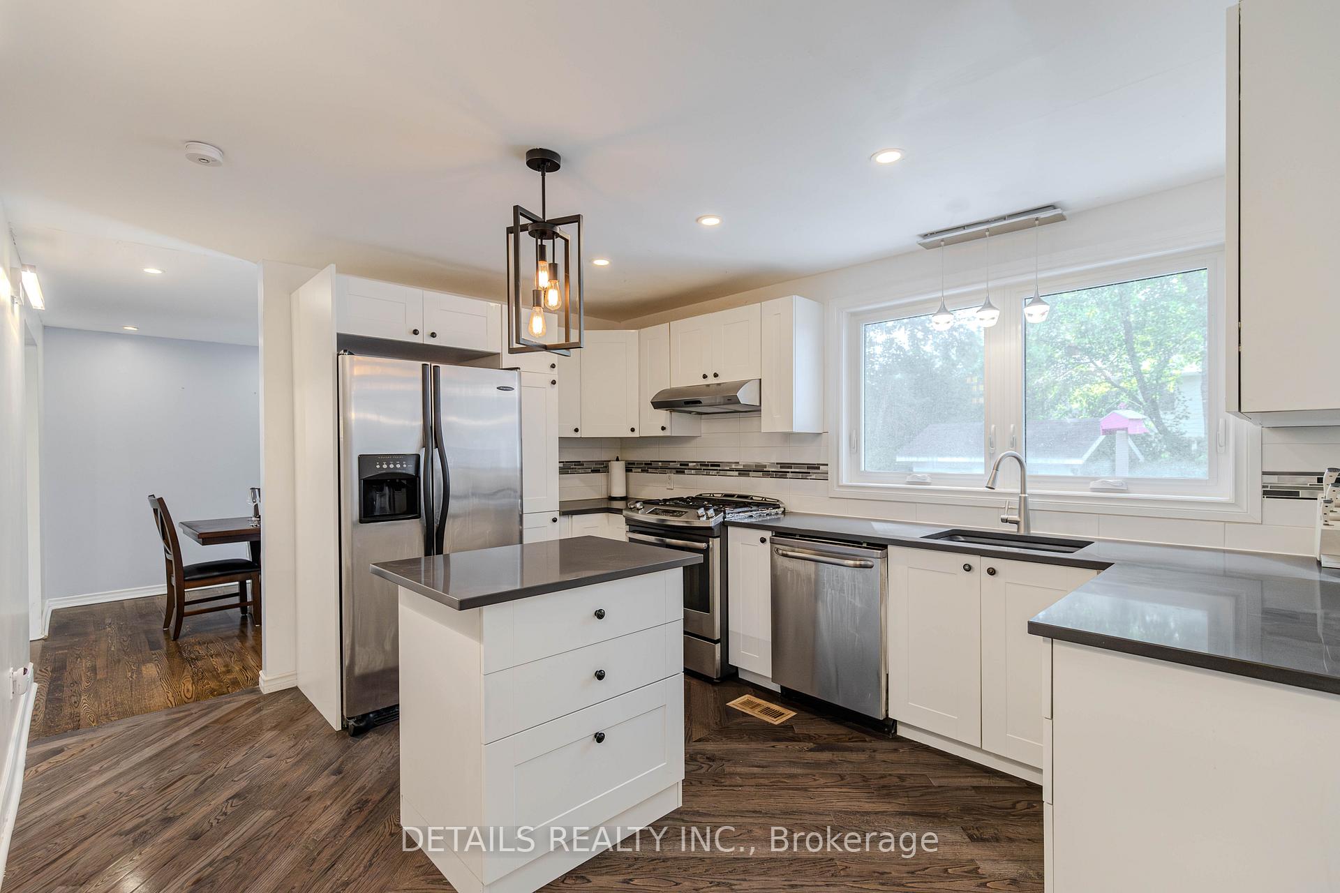 Photo 7 of 20 Trillium Avenue E, Ottawa, City View/Skyline/Fisher Heights/Parkwood Hills — HOMEH