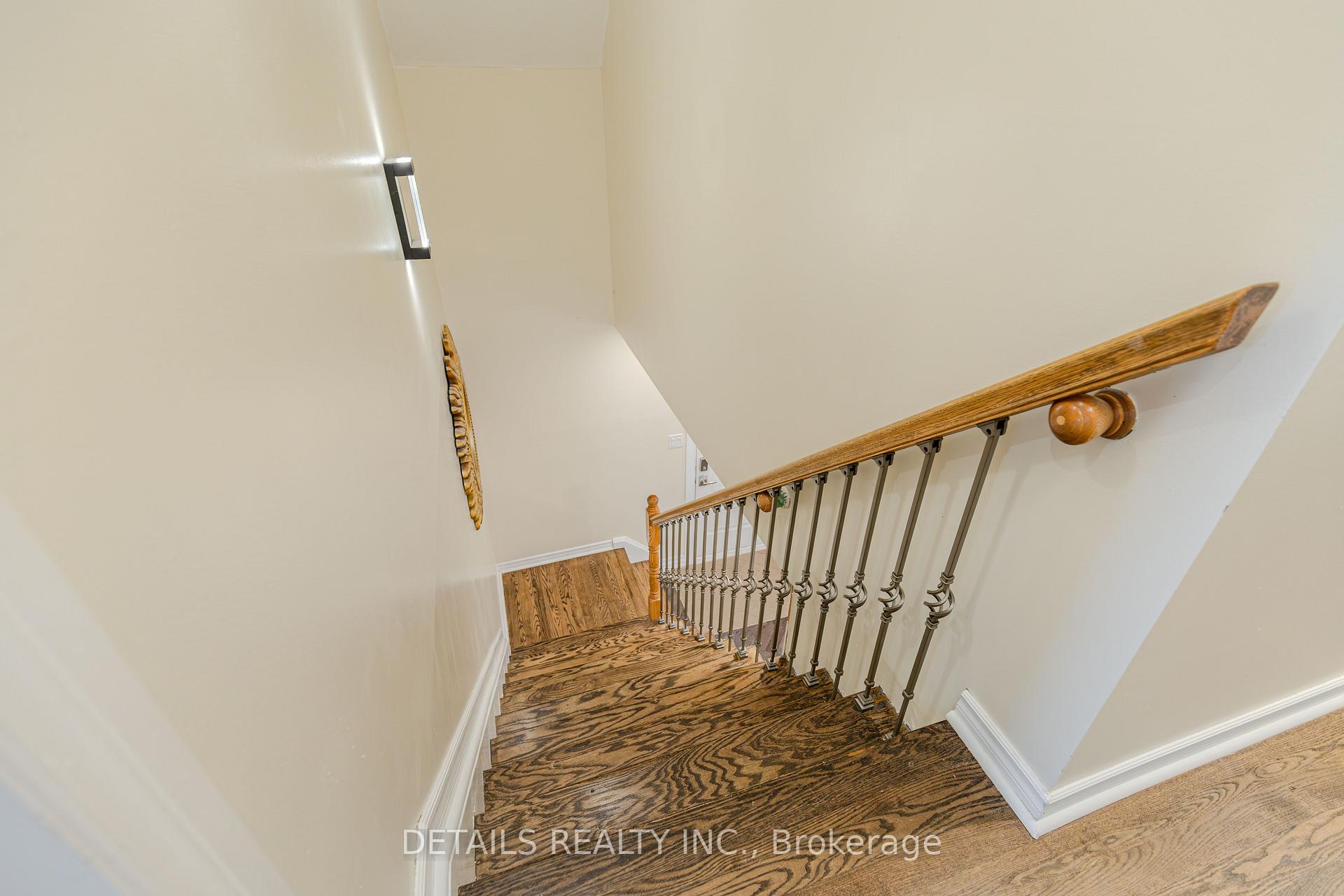 Photo 21 of 20 Trillium Avenue E, Ottawa, City View/Skyline/Fisher Heights/Parkwood Hills — HOMEH