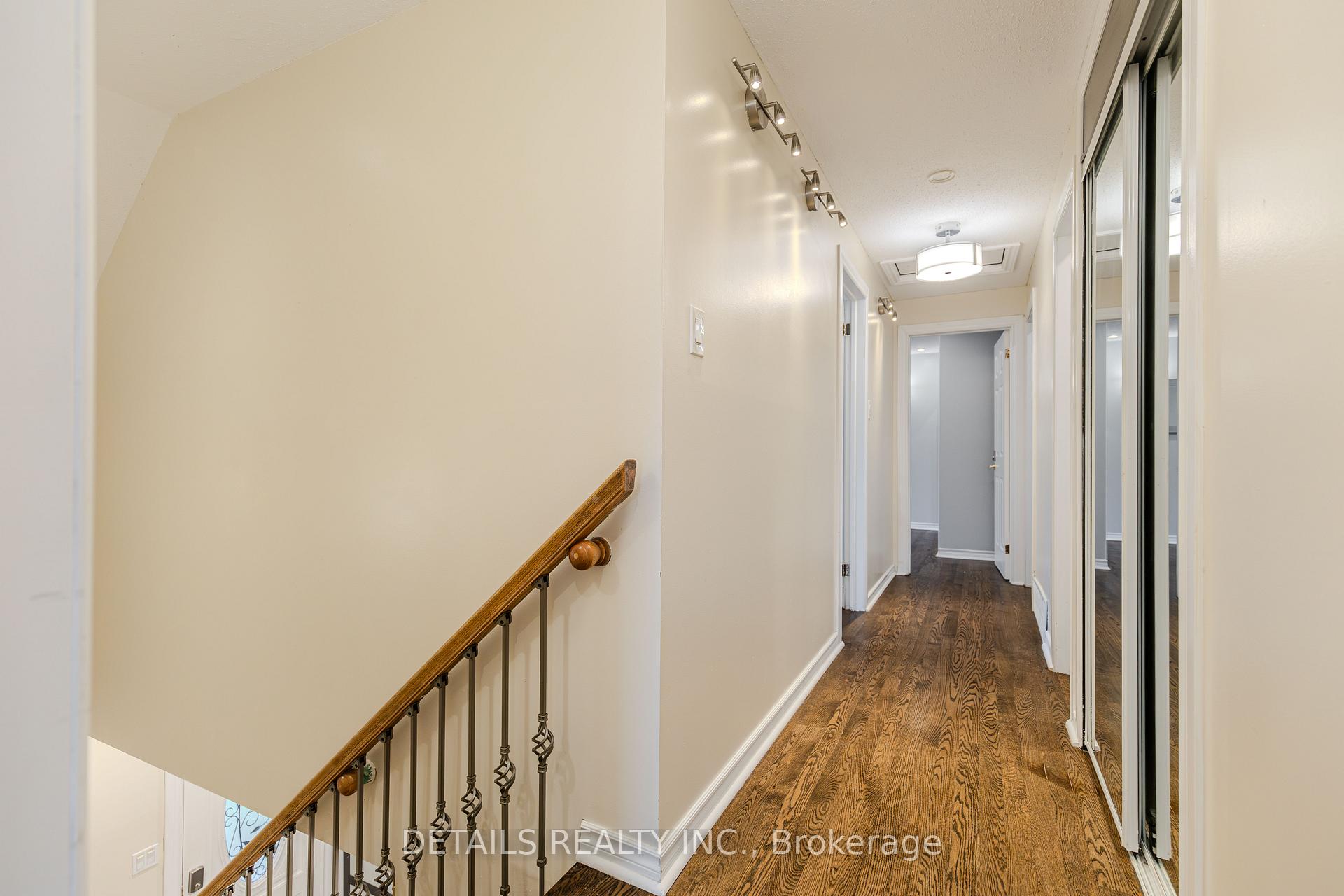 Photo 22 of 20 Trillium Avenue E, Ottawa, City View/Skyline/Fisher Heights/Parkwood Hills — HOMEH