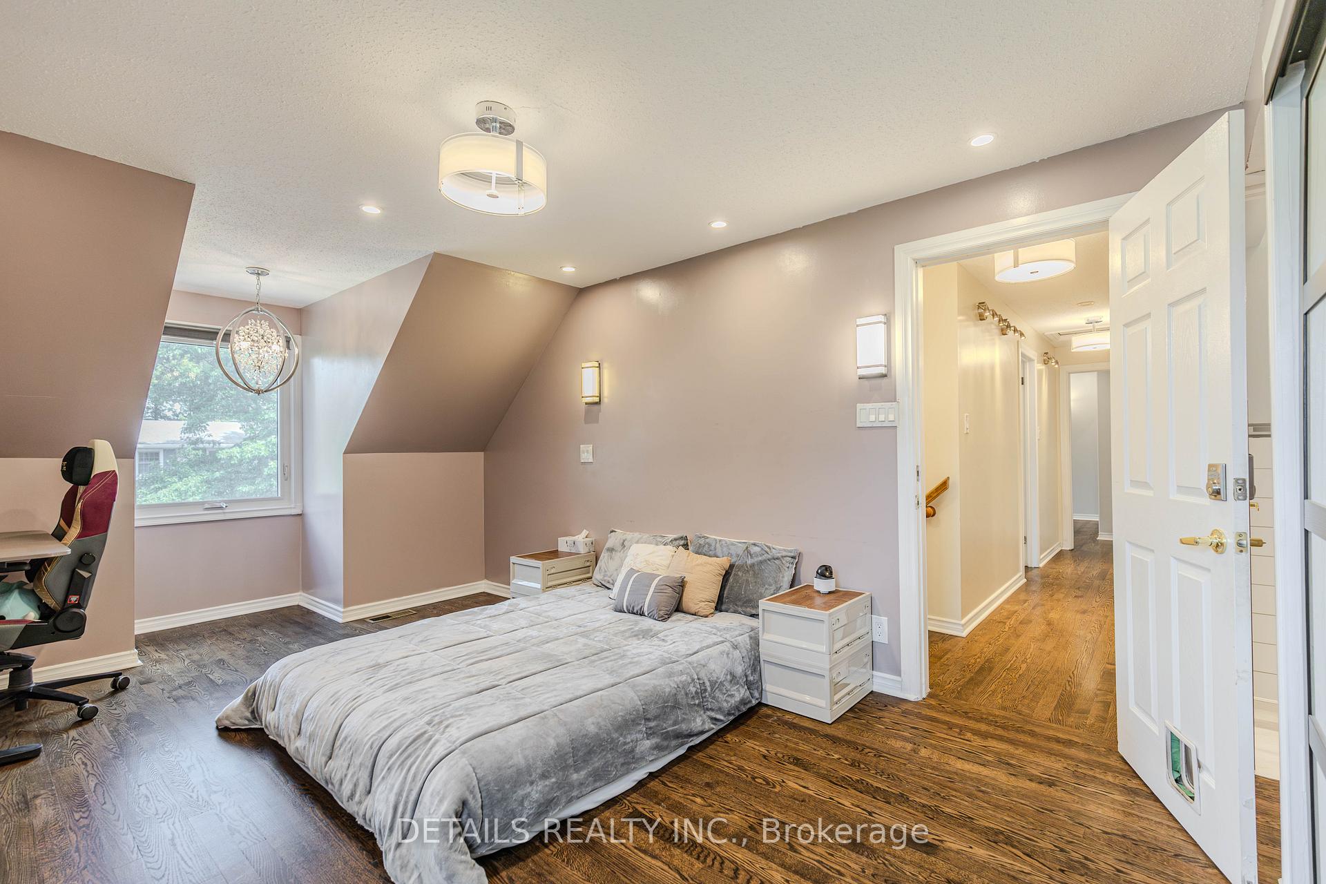 Photo 28 of 20 Trillium Avenue E, Ottawa, City View/Skyline/Fisher Heights/Parkwood Hills — HOMEH