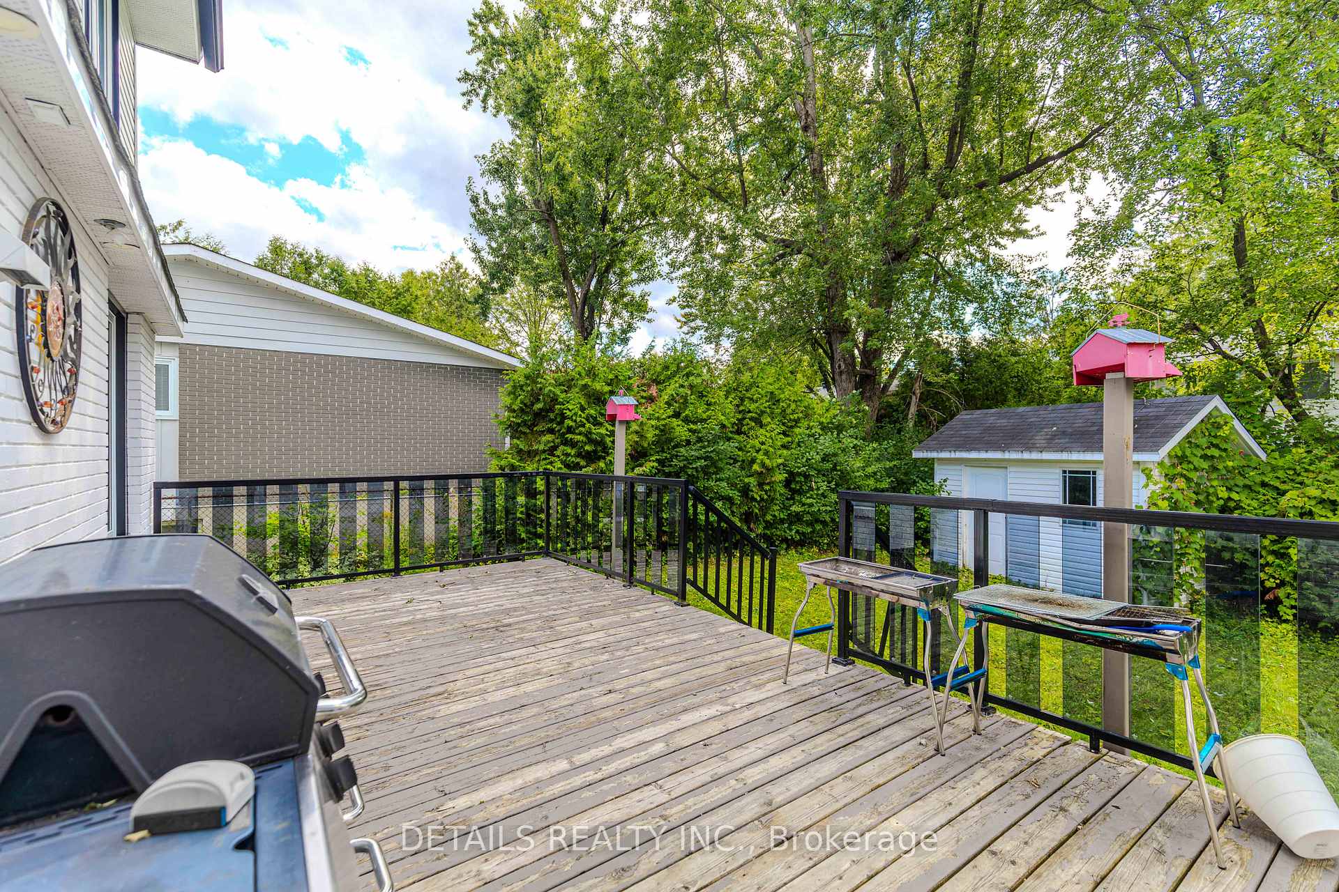 Photo 39 of 20 Trillium Avenue E, Ottawa, City View/Skyline/Fisher Heights/Parkwood Hills — HOMEH