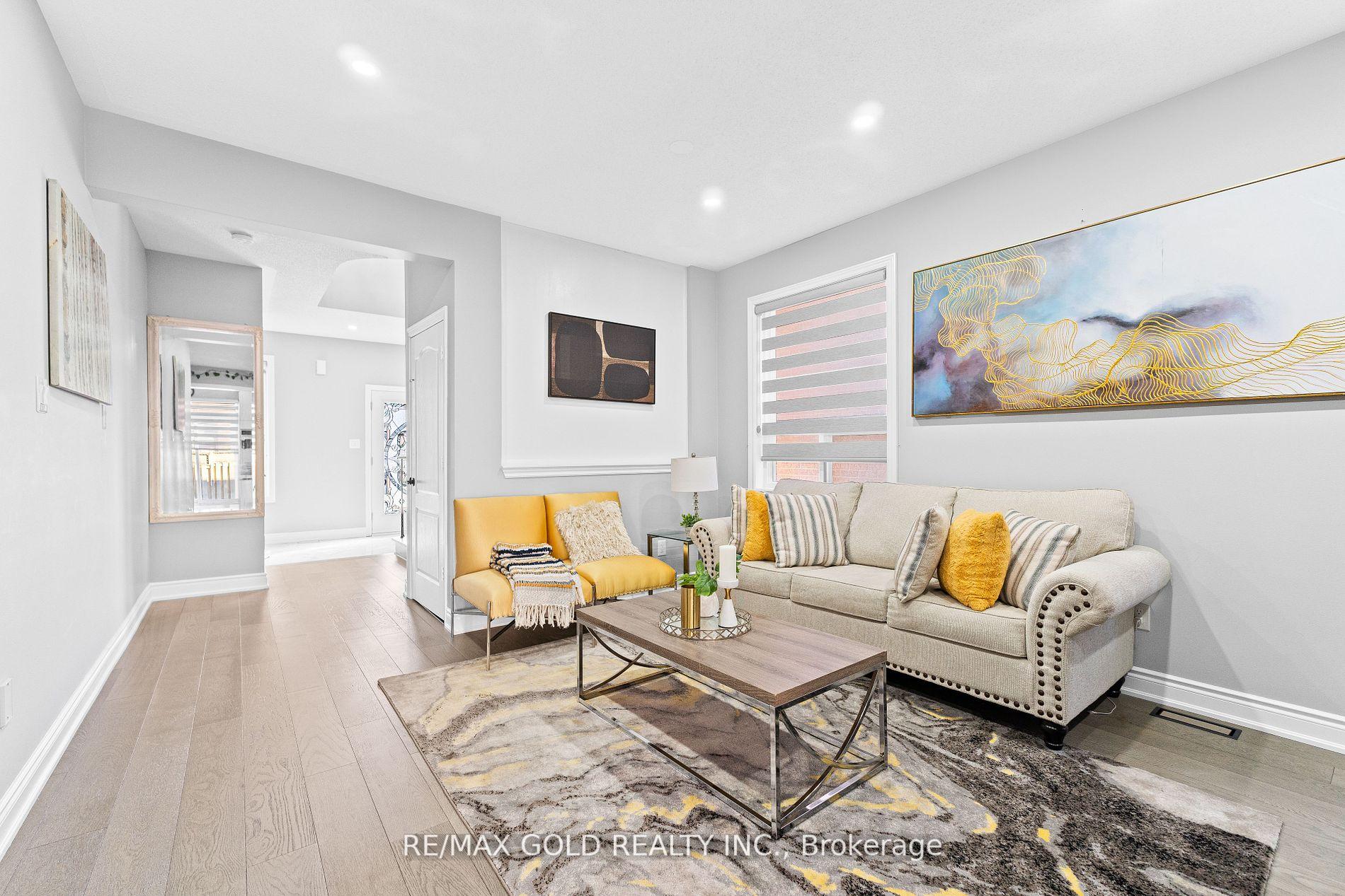 Photo 10 of 34 Ocean Ridge Drive, Brampton, Sandringham-Wellington — HOMEH