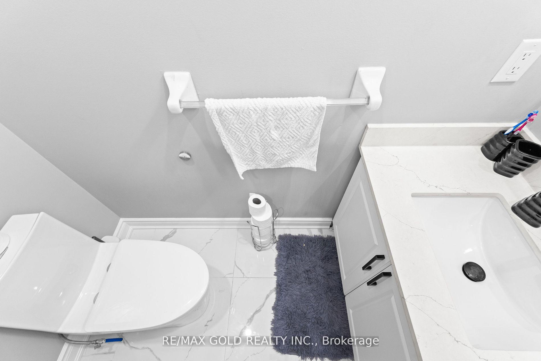 Photo 18 of 34 Ocean Ridge Drive, Brampton, Sandringham-Wellington — HOMEH