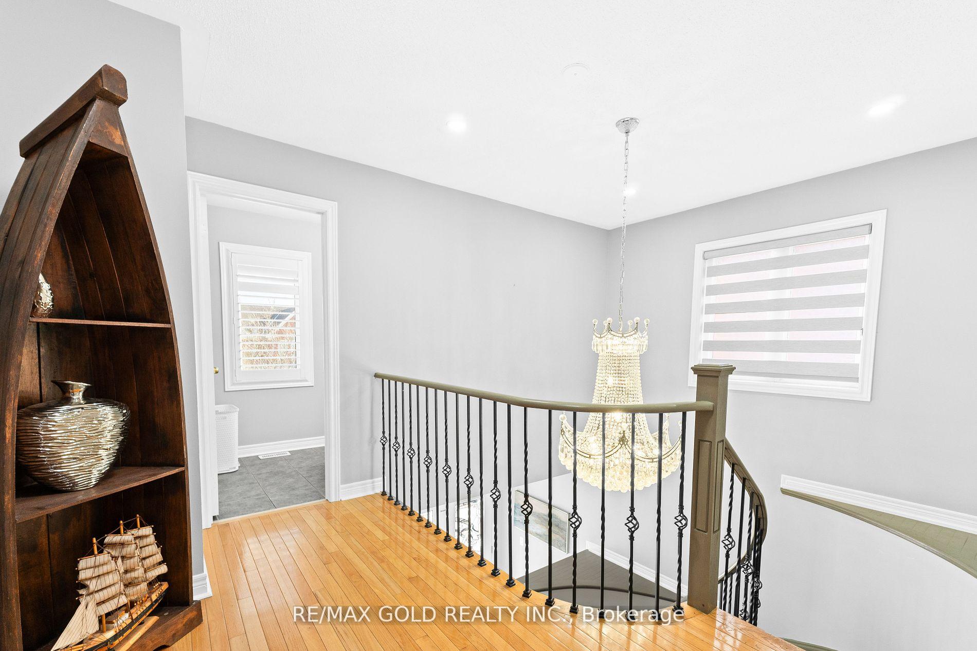 Photo 20 of 34 Ocean Ridge Drive, Brampton, Sandringham-Wellington — HOMEH