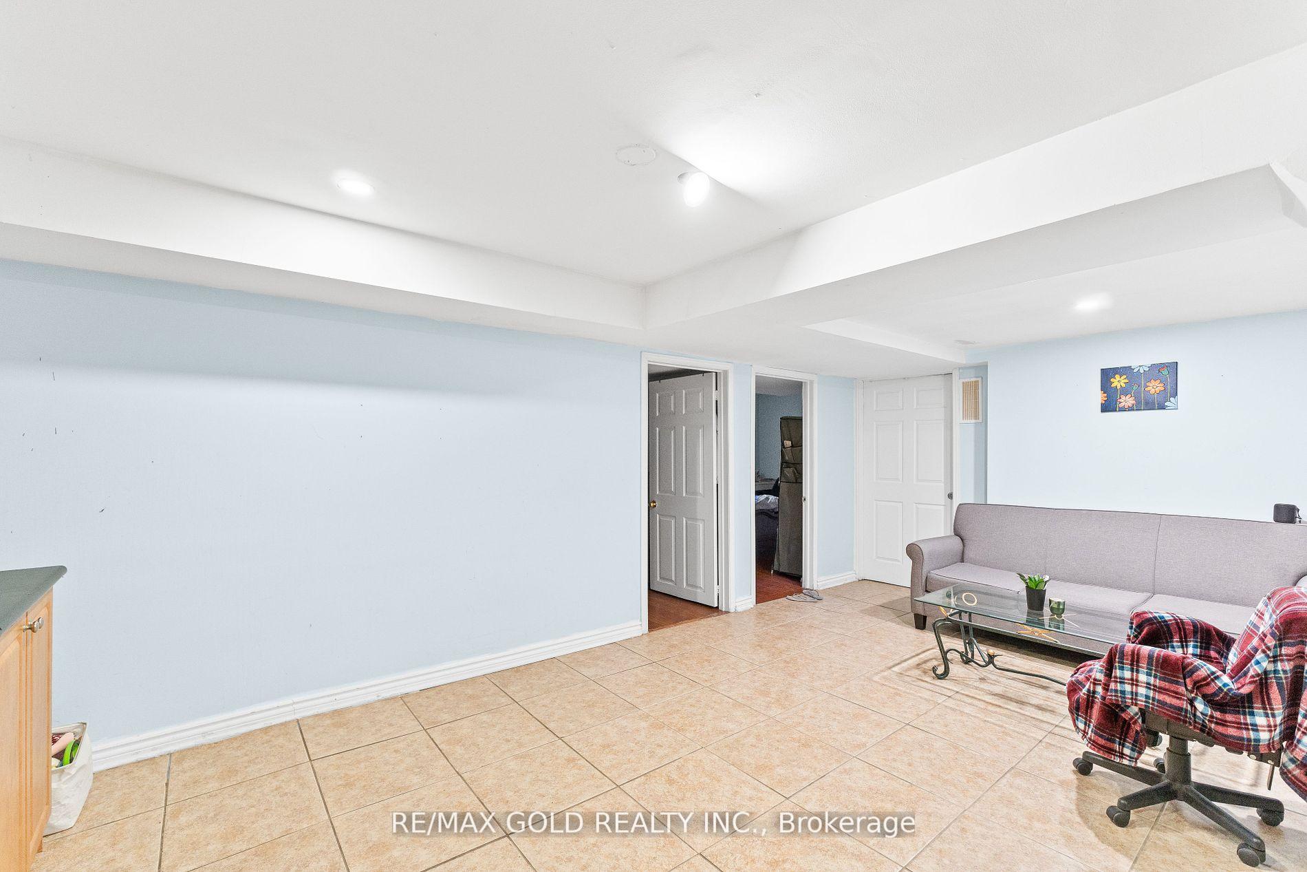 Photo 37 of 34 Ocean Ridge Drive, Brampton, Sandringham-Wellington — HOMEH