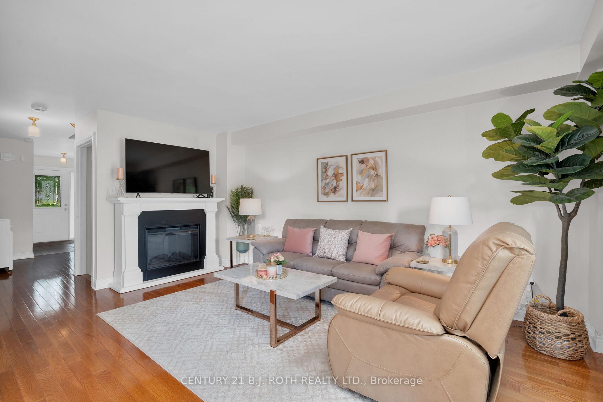 Photo 8 of 108 Garden Drive, Barrie, Allandale Heights — HOMEH