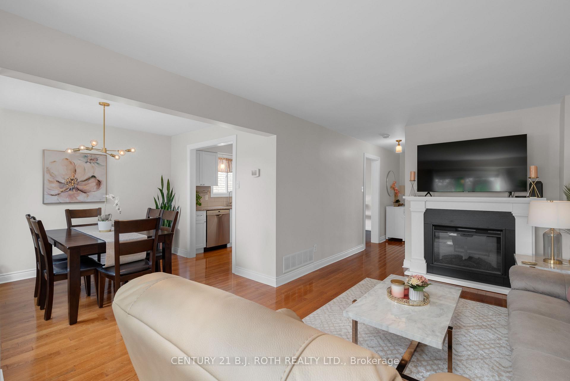 Photo 9 of 108 Garden Drive, Barrie, Allandale Heights — HOMEH