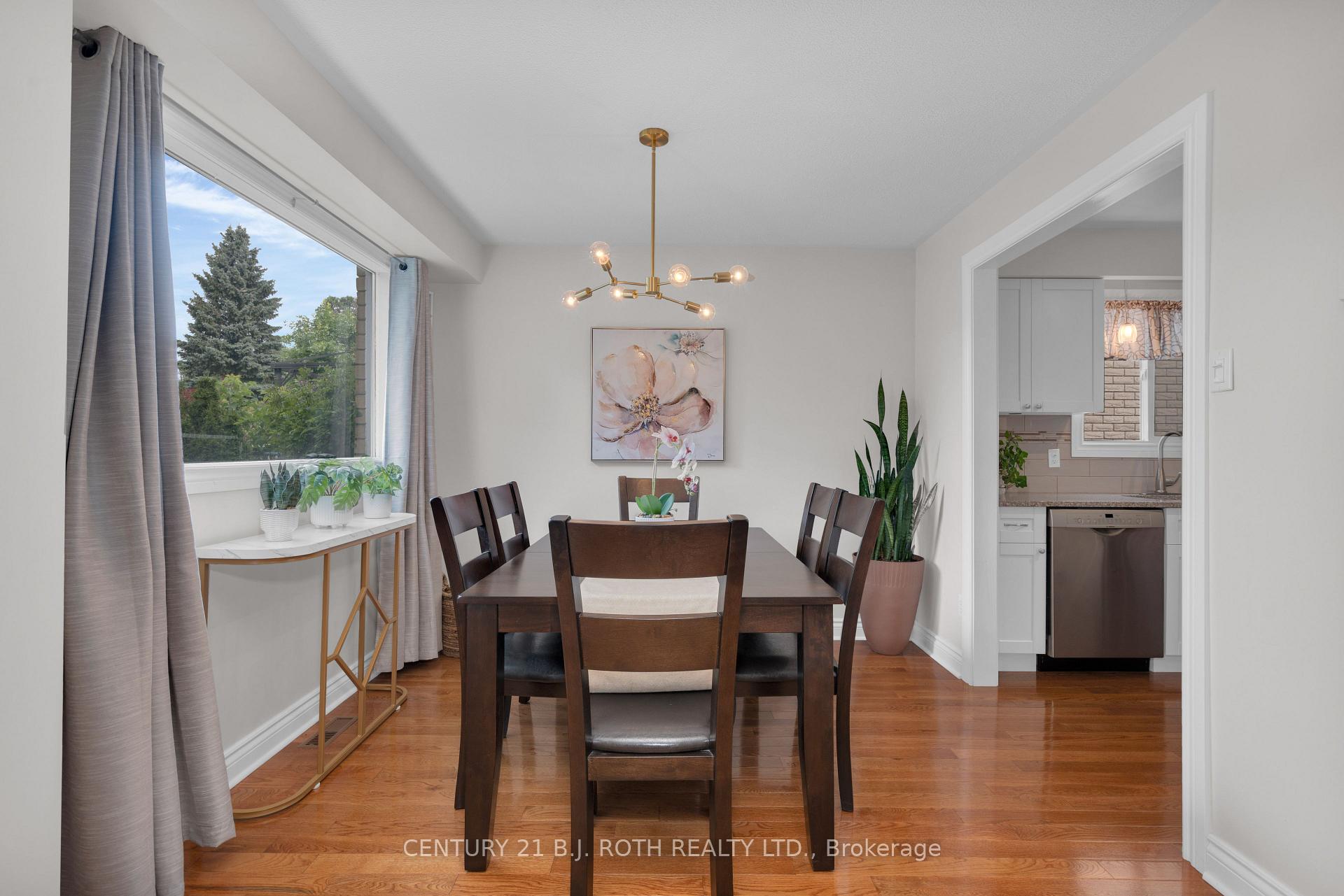 Photo 10 of 108 Garden Drive, Barrie, Allandale Heights — HOMEH