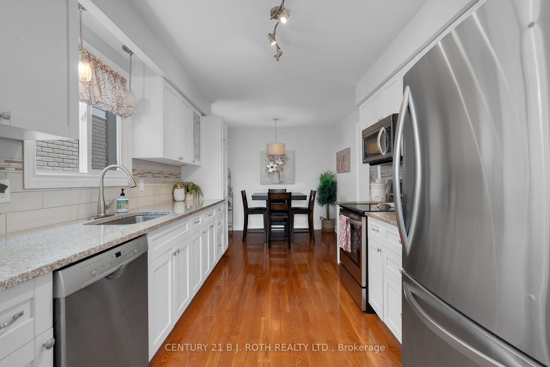 Photo 12 of 108 Garden Drive, Barrie, Allandale Heights — HOMEH