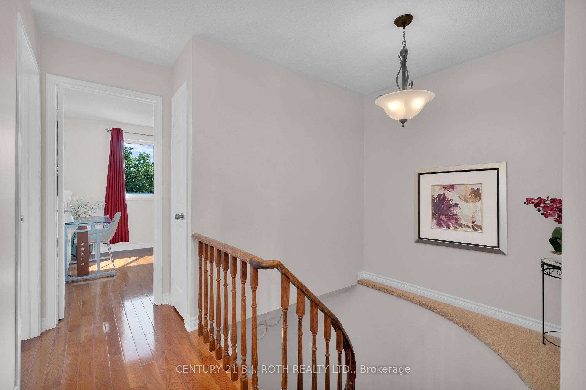 Photo 15 of 108 Garden Drive, Barrie, Allandale Heights — HOMEH