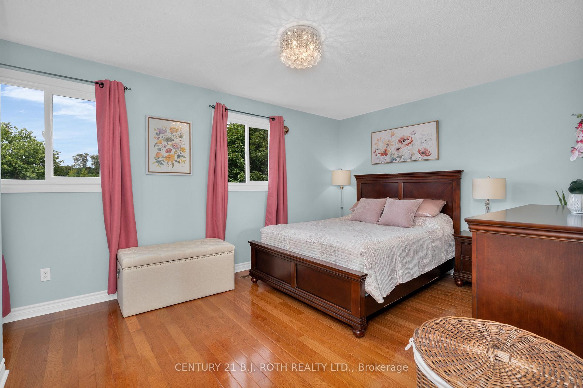 Photo 16 of 108 Garden Drive, Barrie, Allandale Heights — HOMEH