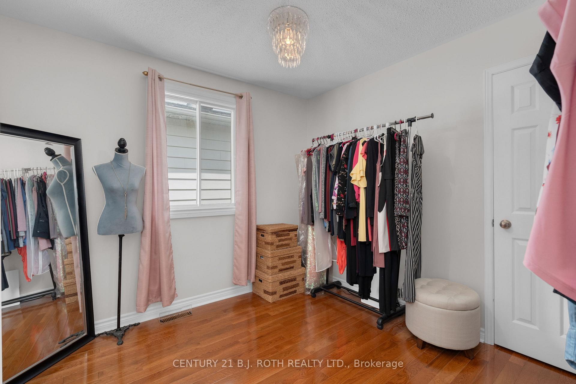 Photo 19 of 108 Garden Drive, Barrie, Allandale Heights — HOMEH