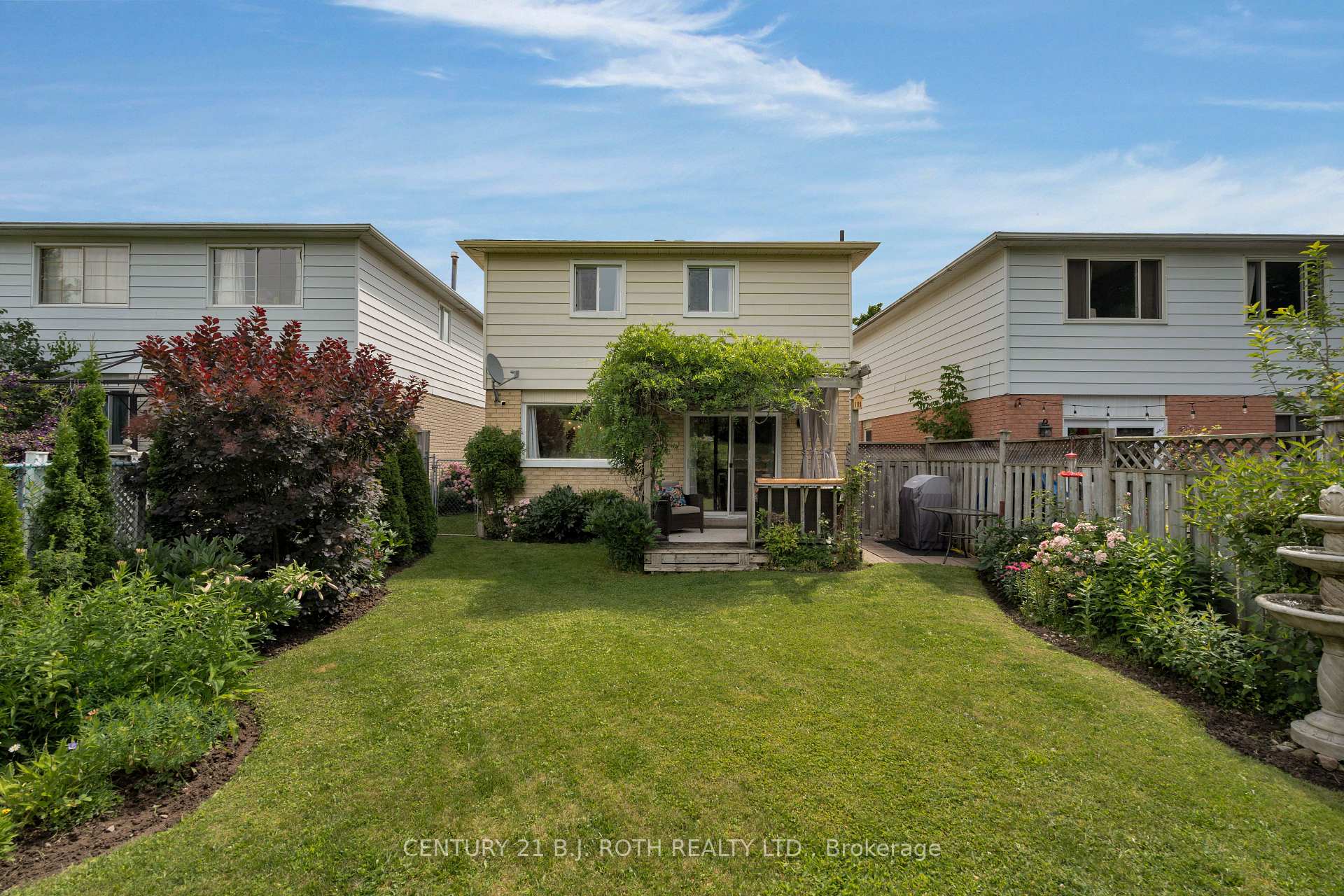 Photo 30 of 108 Garden Drive, Barrie, Allandale Heights — HOMEH