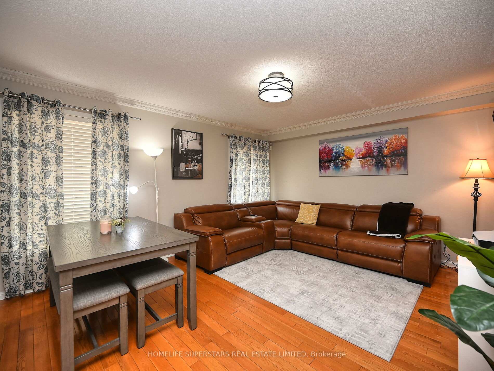 Photo 3 of 20 Marshmarigold Drive, Brampton, Fletcher's Meadow — HOMEH