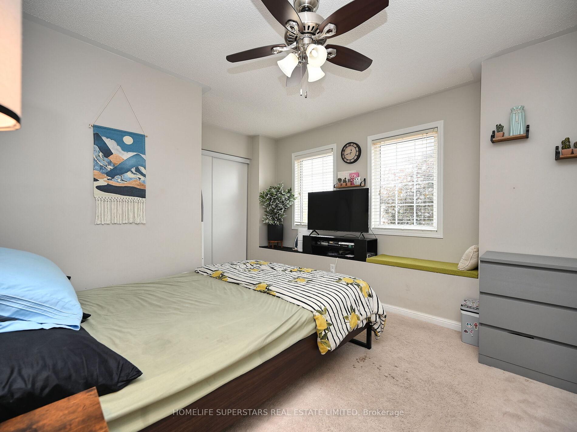 Photo 10 of 20 Marshmarigold Drive, Brampton, Fletcher's Meadow — HOMEH