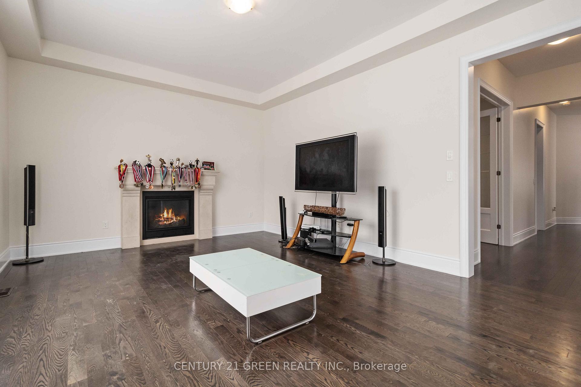 Photo 14 of 13 Foothills Crescent, Brampton, Toronto Gore Rural Estate — HOMEH