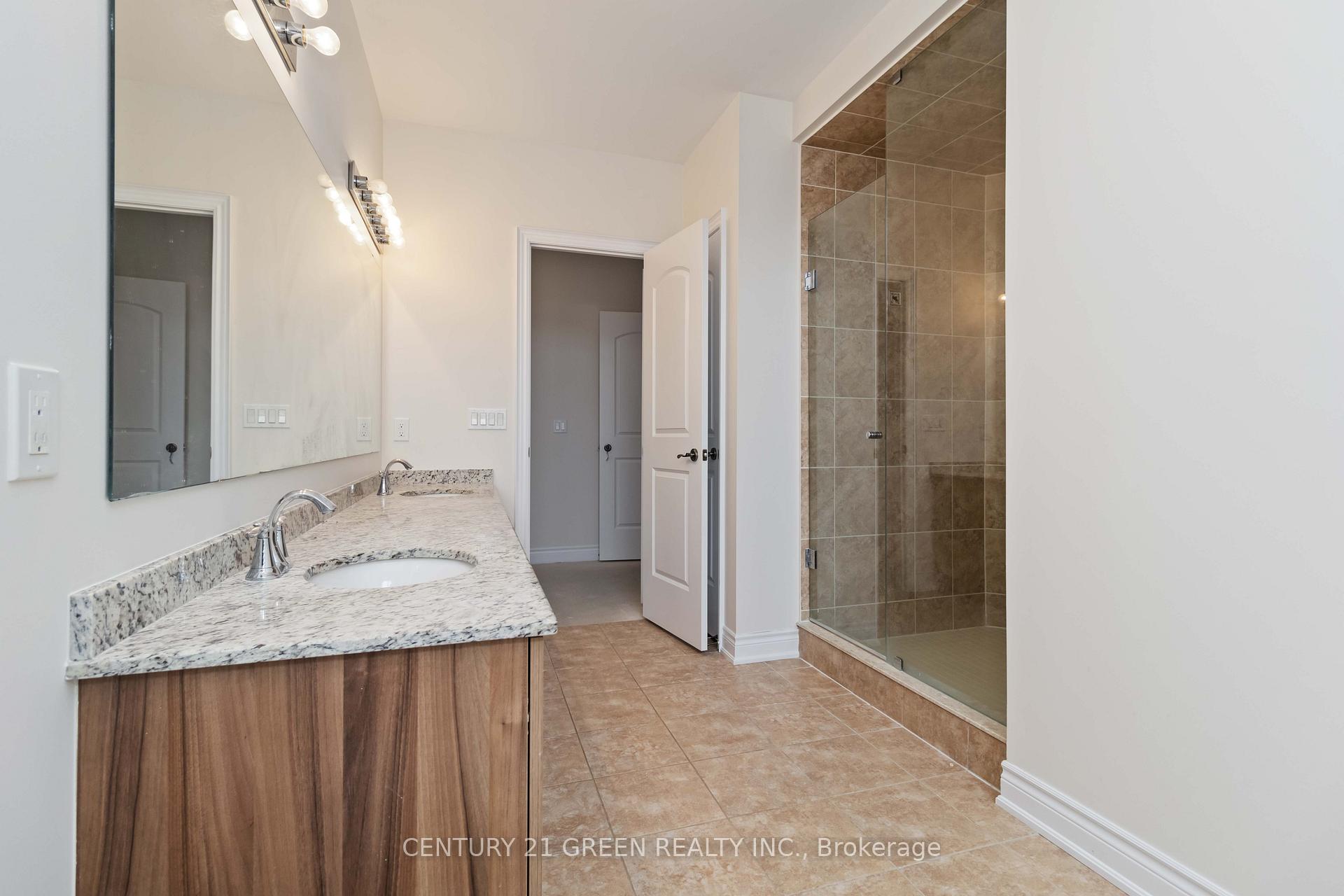 Photo 21 of 13 Foothills Crescent, Brampton, Toronto Gore Rural Estate — HOMEH