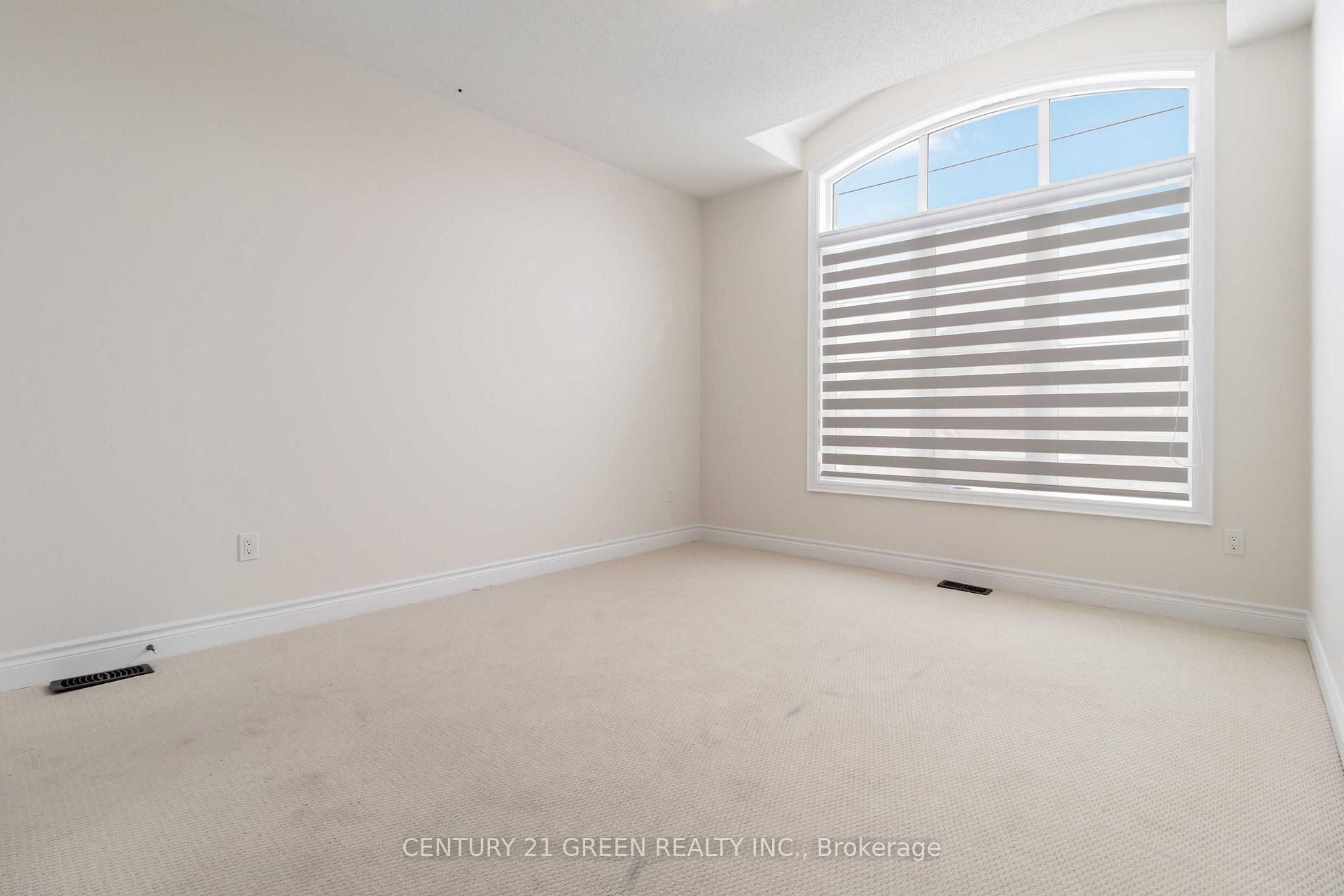 Photo 26 of 13 Foothills Crescent, Brampton, Toronto Gore Rural Estate — HOMEH
