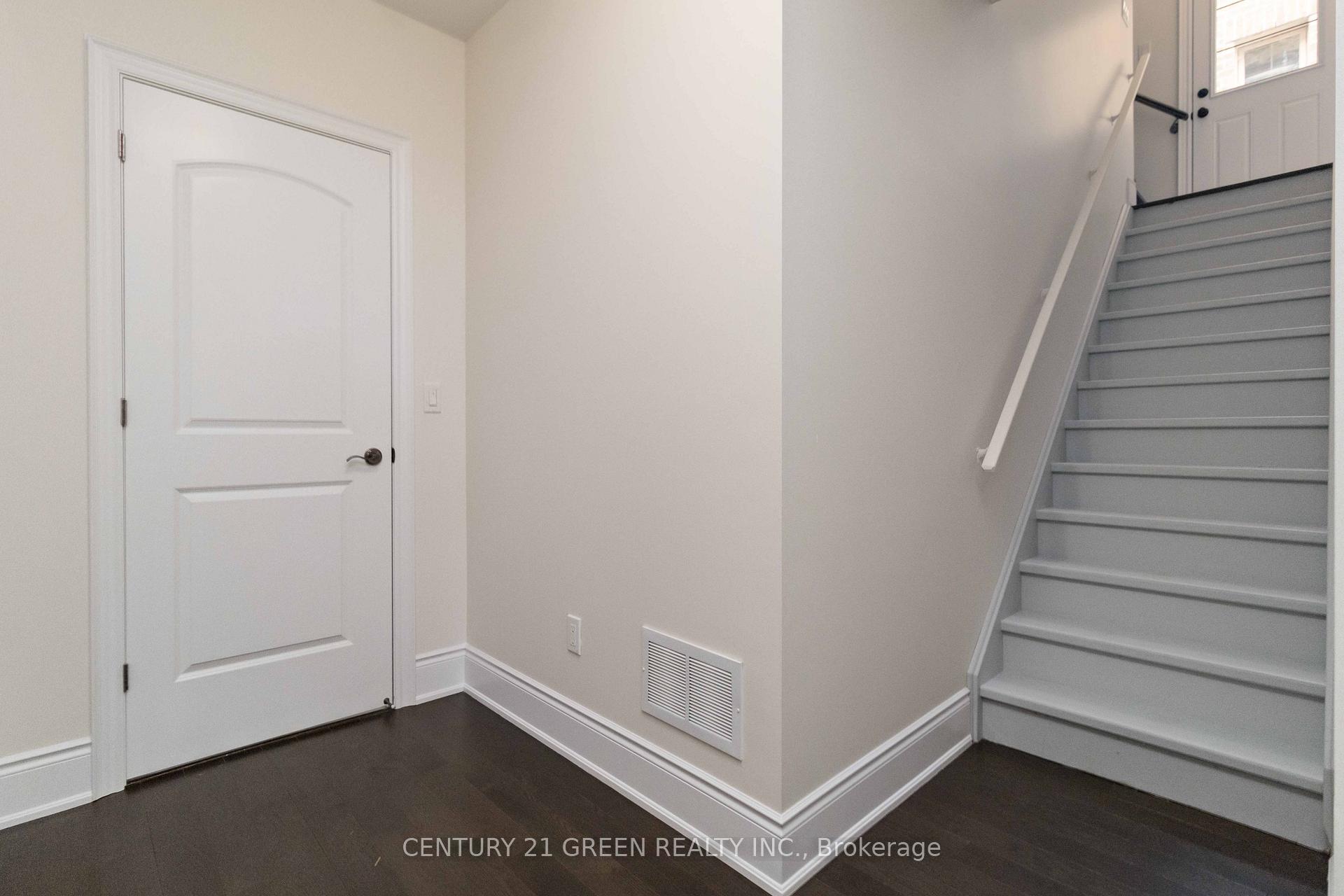 Photo 32 of 13 Foothills Crescent, Brampton, Toronto Gore Rural Estate — HOMEH