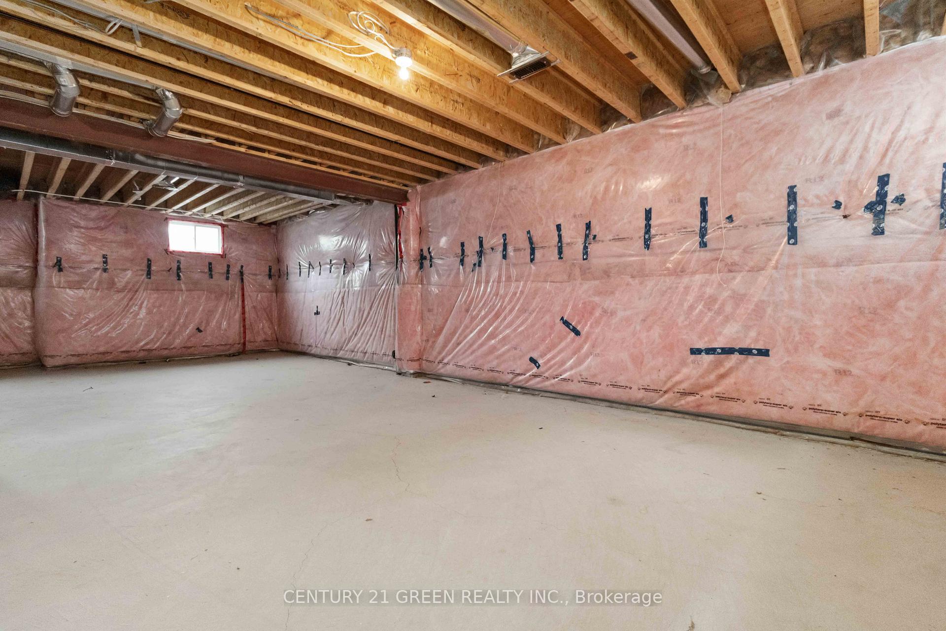 Photo 33 of 13 Foothills Crescent, Brampton, Toronto Gore Rural Estate — HOMEH