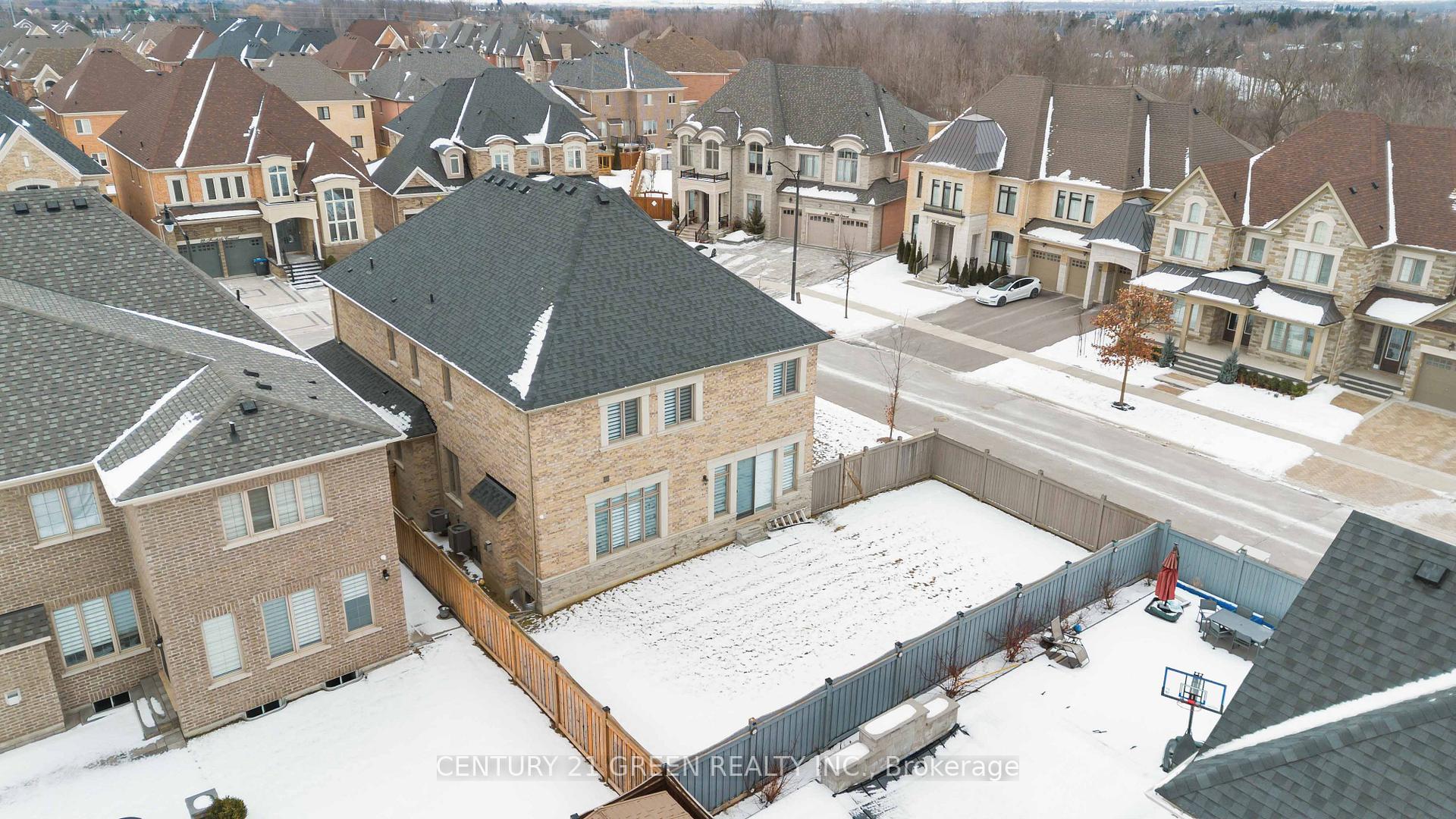 Photo 36 of 13 Foothills Crescent, Brampton, Toronto Gore Rural Estate — HOMEH