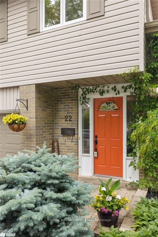 Photo 3 of 22 Baker Crescent, Barrie, Cundles East — HOMEH