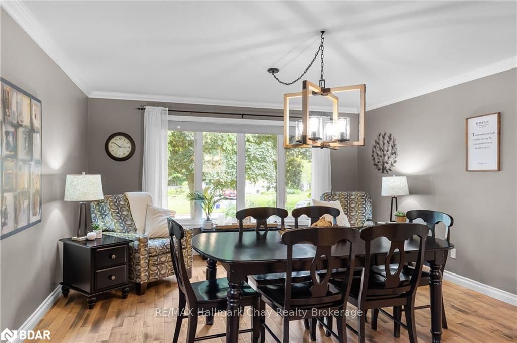 Photo 10 of 22 Baker Crescent, Barrie, Cundles East — HOMEH