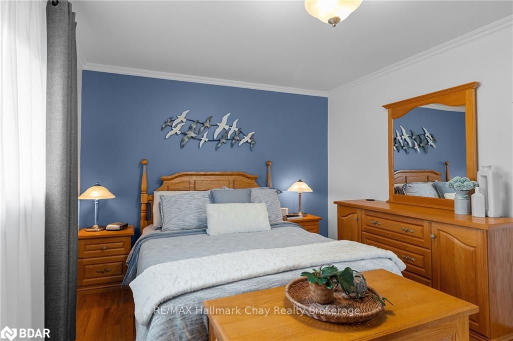 Photo 15 of 22 Baker Crescent, Barrie, Cundles East — HOMEH
