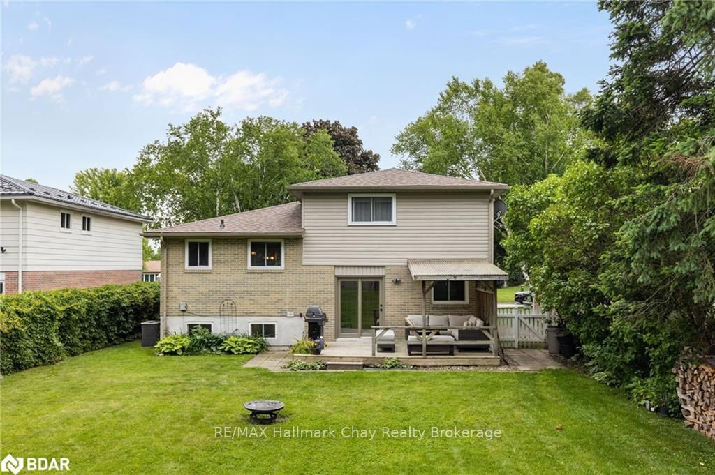 Photo 32 of 22 Baker Crescent, Barrie, Cundles East — HOMEH