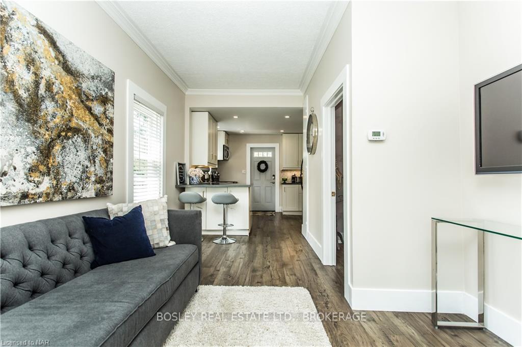 Photo 3 of 27 Ida Street, St. Catharines, E. Chester — HOMEH