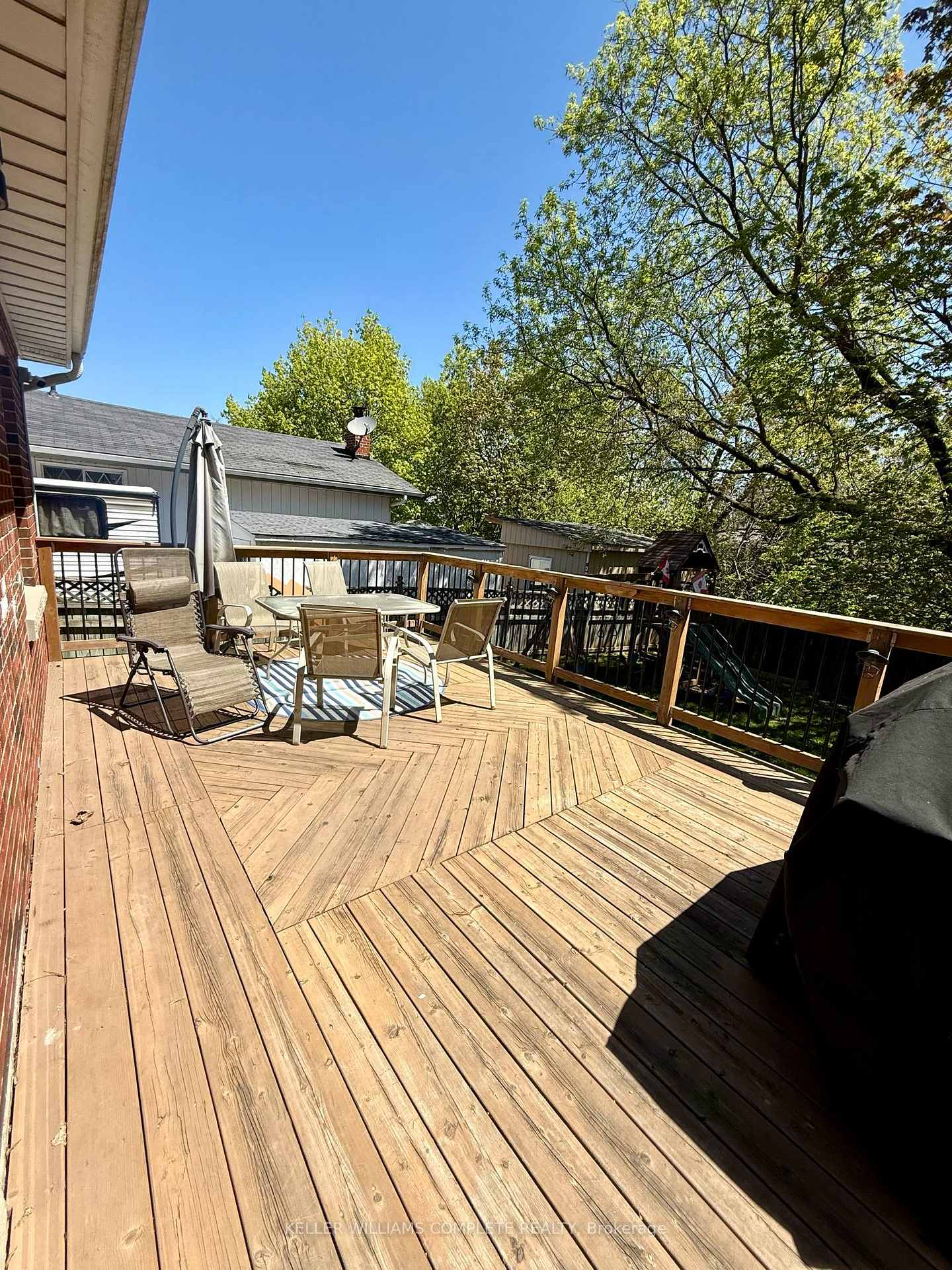 Photo 6 of 28 Bland Avenue, Hamilton, Stoney Creek — HOMEH