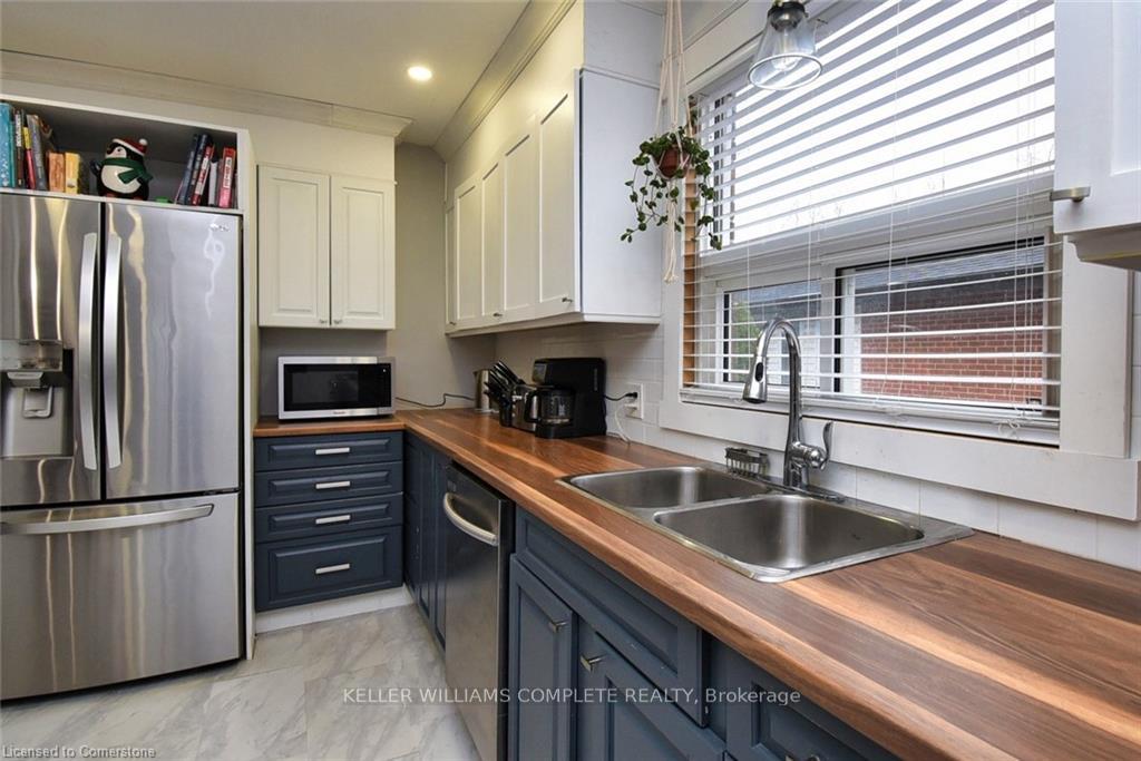 Photo 16 of 28 Bland Avenue, Hamilton, Stoney Creek — HOMEH