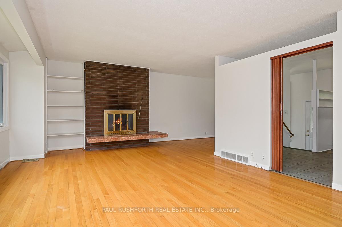 Photo 4 of 16 Solva Drive, Ottawa, Crystal Beach — HOMEH